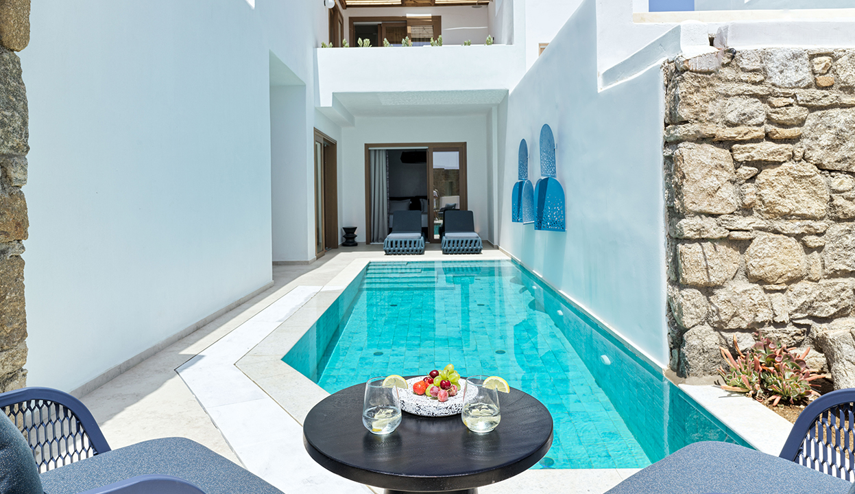Στα Amyth Hotels στη Μύκονο η Φιλοξενία Επαναπροσδιορίζεται Μέσω της Απλότητας